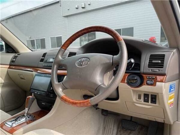 Toyota Mark 2 - Image 10