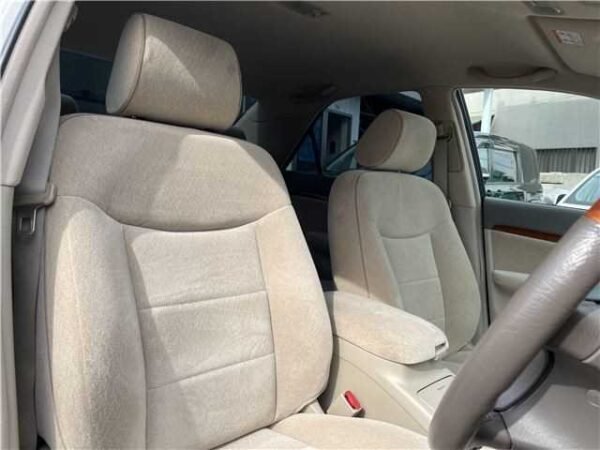 Toyota Mark 2 - Image 11