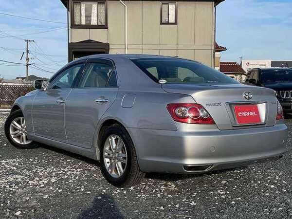 Toyota Mark X - Image 5
