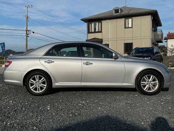 Toyota Mark X - Image 8