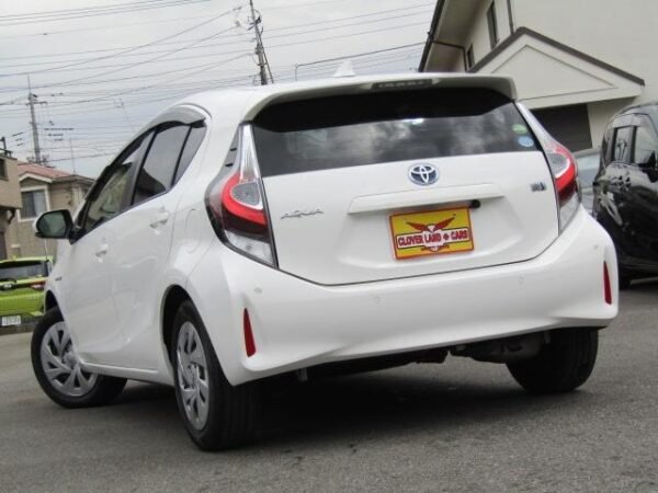 Toyota Aqua - Image 10