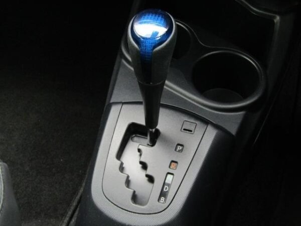 Toyota Aqua - Image 12